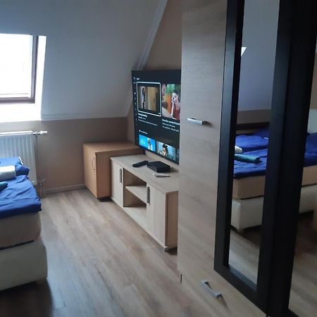 Bajnok Apartman เฮวิซ ภายนอก รูปภาพ
